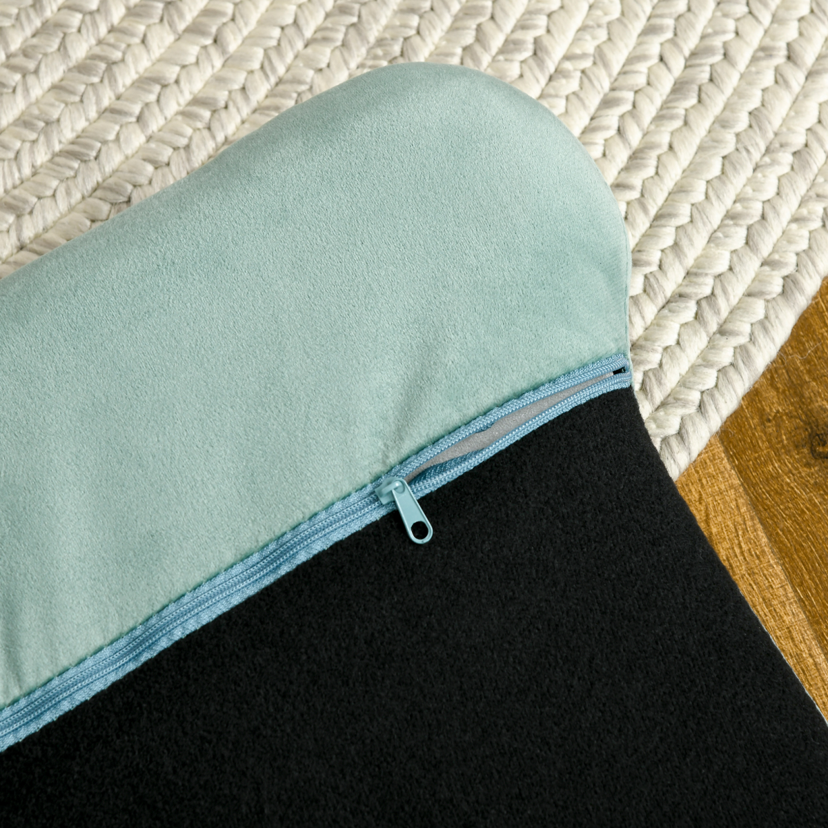 Dog Sofa, Pet Couch Bed for Medium, Large Dogs w/ Legs, Cushion - Green